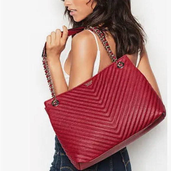 Elegant Red Tote Bag - Picture 1 of 6